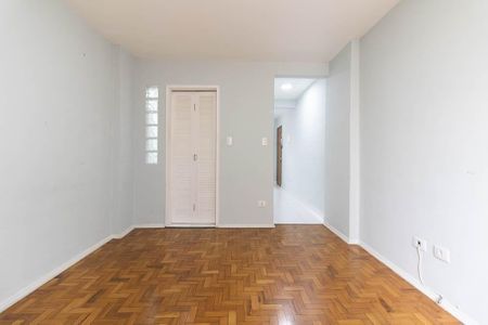 Apartamento à venda com 45m², 1 quarto e sem vaga Apartamento à venda com 45m², 1 quarto e sem vagaSala/Quarto