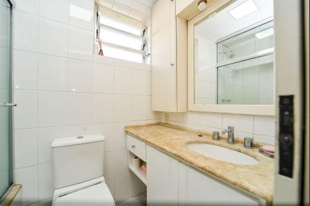 Apartamento para alugar com 60m², 2 quartos e sem vagaBanheiro