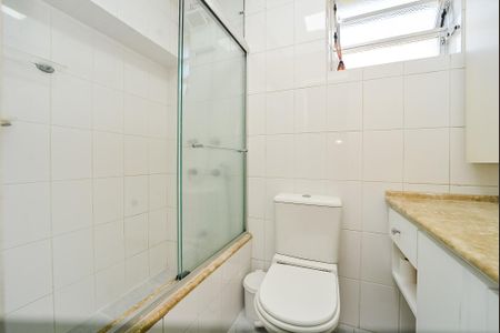 Apartamento para alugar com 60m², 2 quartos e sem vagaBanheiro