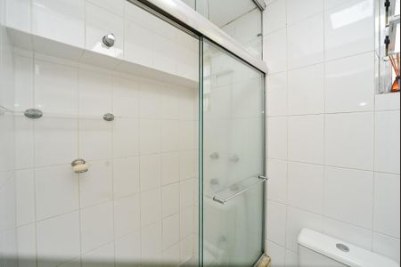 Apartamento para alugar com 60m², 2 quartos e sem vagaBanheiro