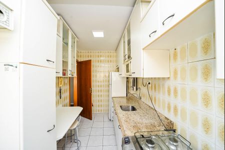 Apartamento para alugar com 60m², 2 quartos e sem vagaCozinha e Área de Serviço