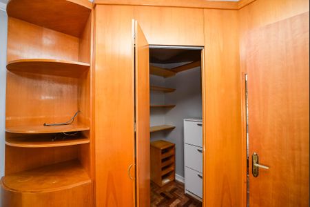 Apartamento para alugar com 60m², 2 quartos e sem vagaCloset Quarto 2