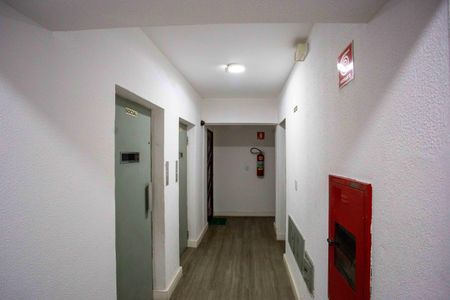 Apartamento à venda com 64m², 2 quartos e 1 vagaHall de entrada