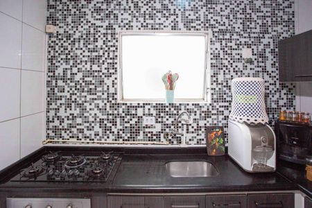 Apartamento à venda com 64m², 2 quartos e 1 vagaCozinha