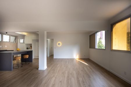 Apartamento à venda com 115m², 2 quartos e 1 vaga Apartamento à venda com 115m², 2 quartos e 1 vagaSala