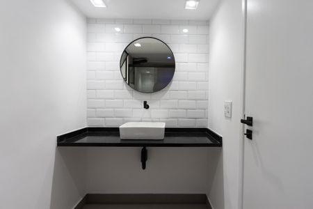 Apartamento à venda com 115m², 2 quartos e 1 vaga Apartamento à venda com 115m², 2 quartos e 1 vagaBanheiro