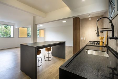 Apartamento à venda com 115m², 2 quartos e 1 vaga Apartamento à venda com 115m², 2 quartos e 1 vagaCozinha