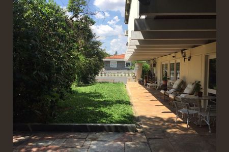 Casa à venda com 700m², 4 quartos e 6 vagas