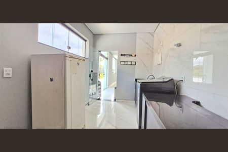 Casa de condomínio para alugar com 282m², 3 quartos e 4 vagasCozinha