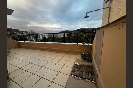 Apartamento à venda com 50m², 2 quartos e sem vagaÁrea comum