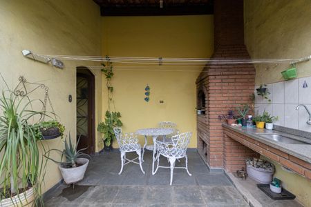Casa à venda com 285m², 3 quartos e 5 vagasChurrasqueira