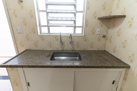 Casa à venda com 120m², 2 quartos e 2 vagas Casa à venda com 120m², 2 quartos e 2 vagasCozinha