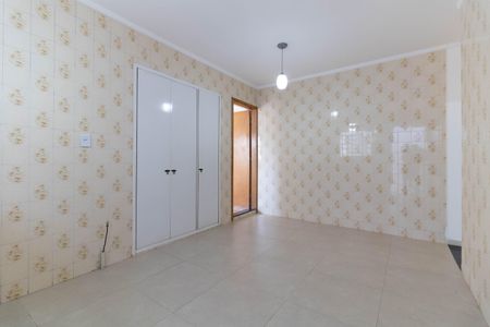 Casa à venda com 120m², 2 quartos e 2 vagas Casa à venda com 120m², 2 quartos e 2 vagasCozinha