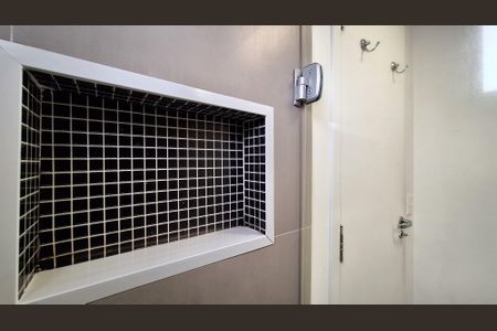 Studio para alugar com 35m², 1 quarto e 1 vaga Studio para alugar com 35m², 1 quarto e 1 vagaBanheiro Social