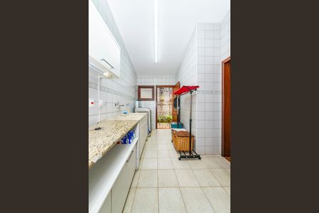 Casa à venda com 360m², 3 quartos e 6 vagasÁrea de Serviço