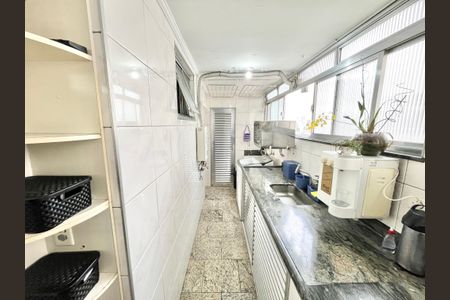 Apartamento à venda com 108m², 3 quartos e 1 vagaCozinha e Área de Serviço