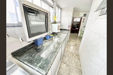 Apartamento à venda com 108m², 3 quartos e 1 vagaCozinha e Área de Serviço
