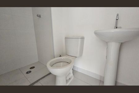 Apartamento para alugar com 54m², 2 quartos e sem vagaBanheiro