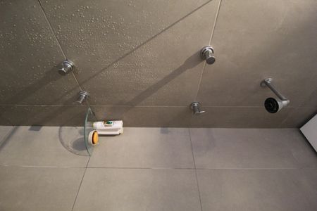 Banheiro de kitnet/studio para alugar com 1 quarto, 30m² em Vila Olímpia, São Paulo