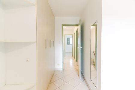 Casa à venda com 220m², 3 quartos e 2 vagas Casa à venda com 220m², 3 quartos e 2 vagasSuíte 3