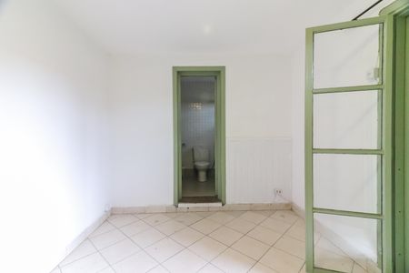 Casa à venda com 220m², 3 quartos e 2 vagas Casa à venda com 220m², 3 quartos e 2 vagasSuíte 3