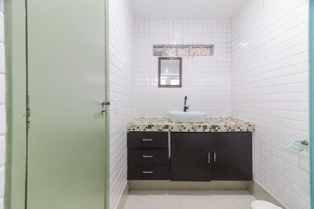 Casa à venda com 220m², 3 quartos e 2 vagas Casa à venda com 220m², 3 quartos e 2 vagasBanheiro da Suíte 3