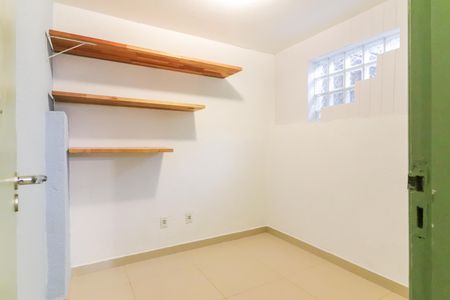 Casa à venda com 220m², 3 quartos e 2 vagas Casa à venda com 220m², 3 quartos e 2 vagasSuíte