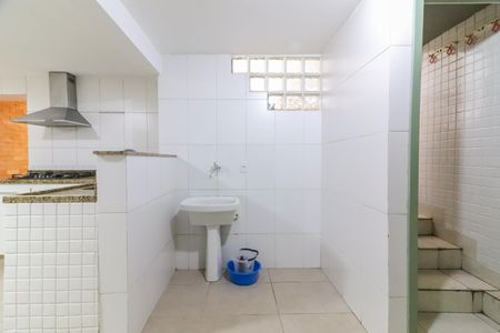 Casa à venda com 220m², 3 quartos e 2 vagas Casa à venda com 220m², 3 quartos e 2 vagasCozinha e Área de Serviço