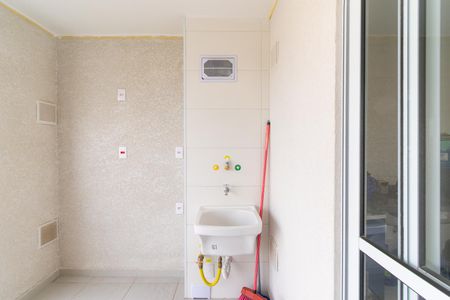 Apartamento à venda com 43m², 2 quartos e 1 vaga Apartamento à venda com 43m², 2 quartos e 1 vagaÁrea de Serviço