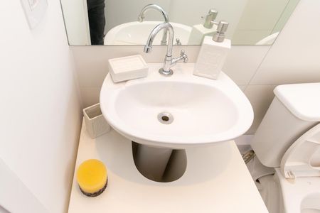 Apartamento à venda com 43m², 2 quartos e 1 vaga Apartamento à venda com 43m², 2 quartos e 1 vagaBanheiro