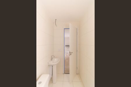 Apartamento à venda com 43m², 2 quartos e 1 vaga Apartamento à venda com 43m², 2 quartos e 1 vagaBanheiro