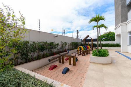 Apartamento à venda com 43m², 2 quartos e 1 vaga Apartamento à venda com 43m², 2 quartos e 1 vagaÁrea comum - Playground