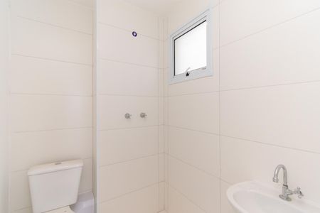 Apartamento à venda com 42m², 2 quartos e 1 vaga Apartamento à venda com 42m², 2 quartos e 1 vagaBanheiro