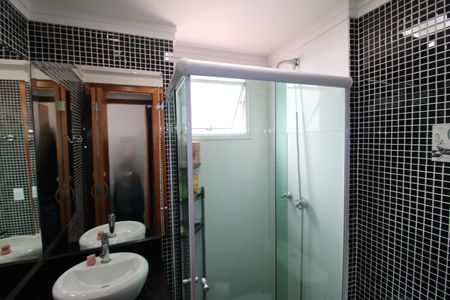 Apartamento à venda com 47m², 2 quartos e 1 vagaBanheiro Social