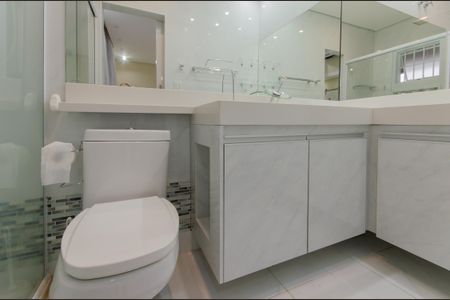 Casa à venda com 220m², 4 quartos e 2 vagasBanheiro da Suíte