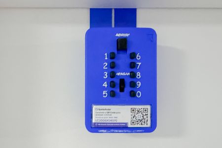 Studio à venda com 25m², 1 quarto e sem vagaLockbox