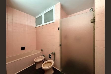 Apartamento à venda com 164m², 3 quartos e 1 vagaBanheiro social 1