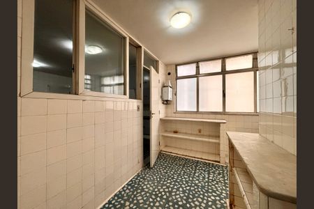 Apartamento à venda com 164m², 3 quartos e 1 vagaÁrea de serviço