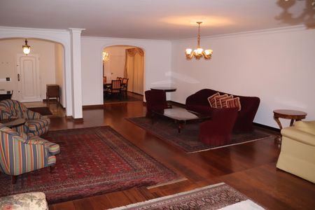 Apartamento para alugar com 348m², 2 quartos e 2 vagasSala