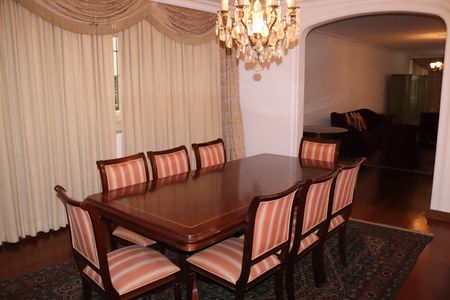 Apartamento para alugar com 348m², 2 quartos e 2 vagasSala