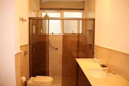 Apartamento para alugar com 348m², 2 quartos e 2 vagasBanheiro Social