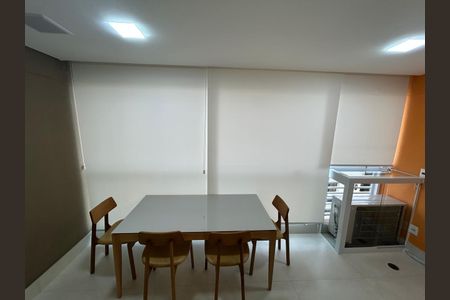 Studio para alugar com 42m², 1 quarto e 1 vaga Studio para alugar com 42m², 1 quarto e 1 vagaVaranda