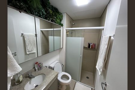 Banheiro de kitnet/studio para alugar com 1 quarto, 42m² em Campo Belo, São Paulo