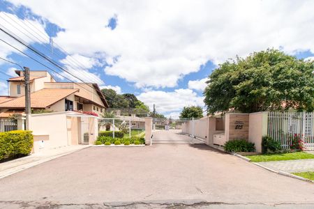 Casa de condomínio para alugar com 60m², 2 quartos e 3 vagas Casa de condomínio para alugar com 60m², 2 quartos e 3 vagasFachada