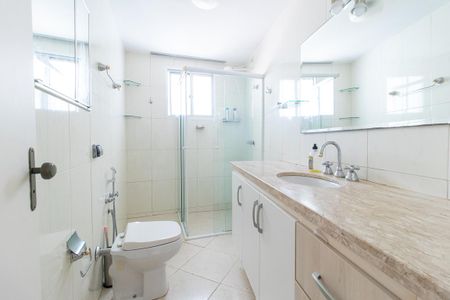 Casa de condomínio para alugar com 60m², 2 quartos e 3 vagas Casa de condomínio para alugar com 60m², 2 quartos e 3 vagasBanheiro Social