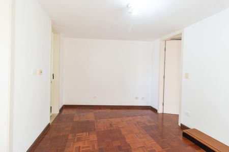 Sala de casa de condomínio para alugar com 2 quartos, 60m² em São Braz, Curitiba