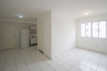 Sala de apartamento para alugar com 2 quartos, 43m² em Jardim São Luís, São Paulo