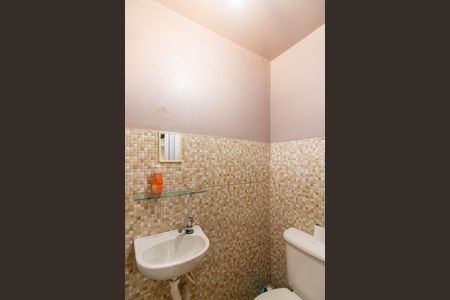 Casa à venda com 93m², 3 quartos e 4 vagasLavabo da Area Gourmet