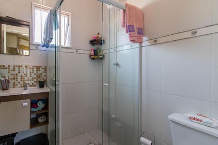 Casa à venda com 93m², 3 quartos e 4 vagasBanheiro da Suíte