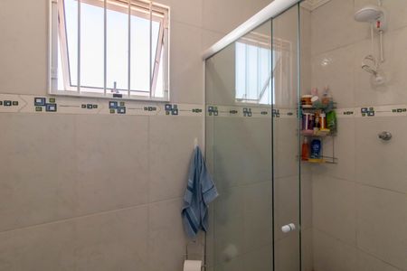 Casa à venda com 93m², 3 quartos e 4 vagasBanheiro Social